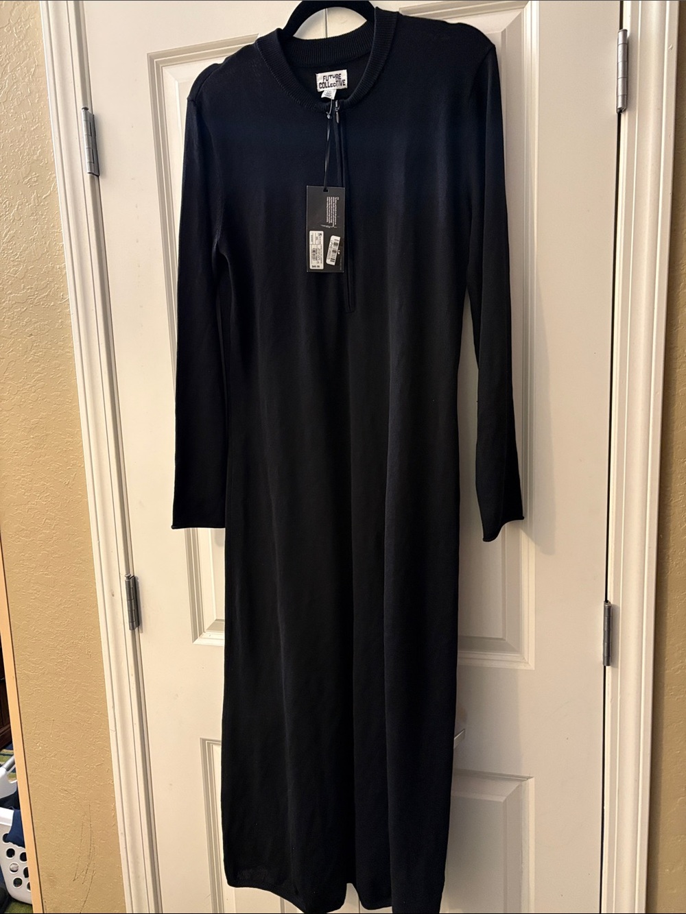 Black Long Sleeve Maxi Dress - Classic Crew Neck
